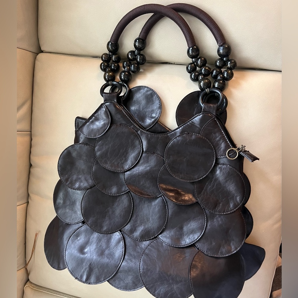 Cutest vintage hand bag, Dark Brown with one zipper pocket & 2 small open pocket